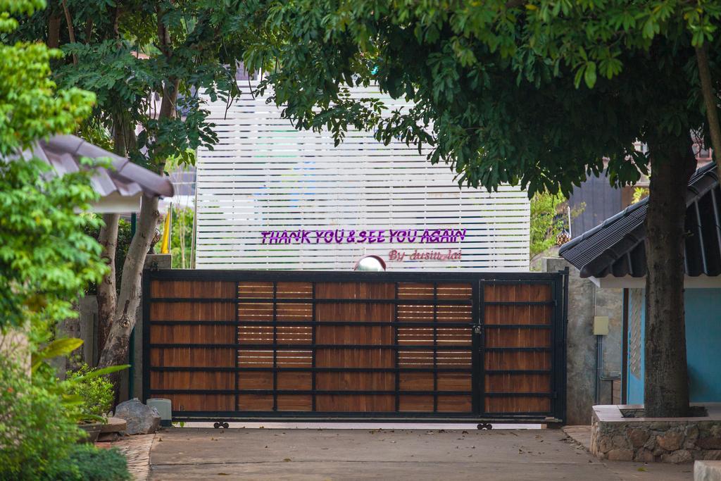 Dusit Talai Resort Nong Nam Daeng Exterior foto