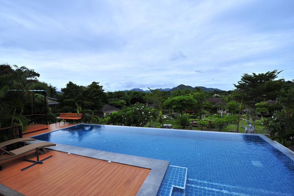 Dusit Talai Resort Nong Nam Daeng Exterior foto
