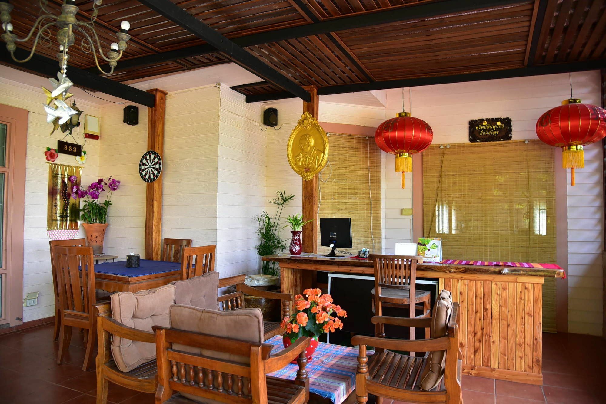 Dusit Talai Resort Nong Nam Daeng Exterior foto